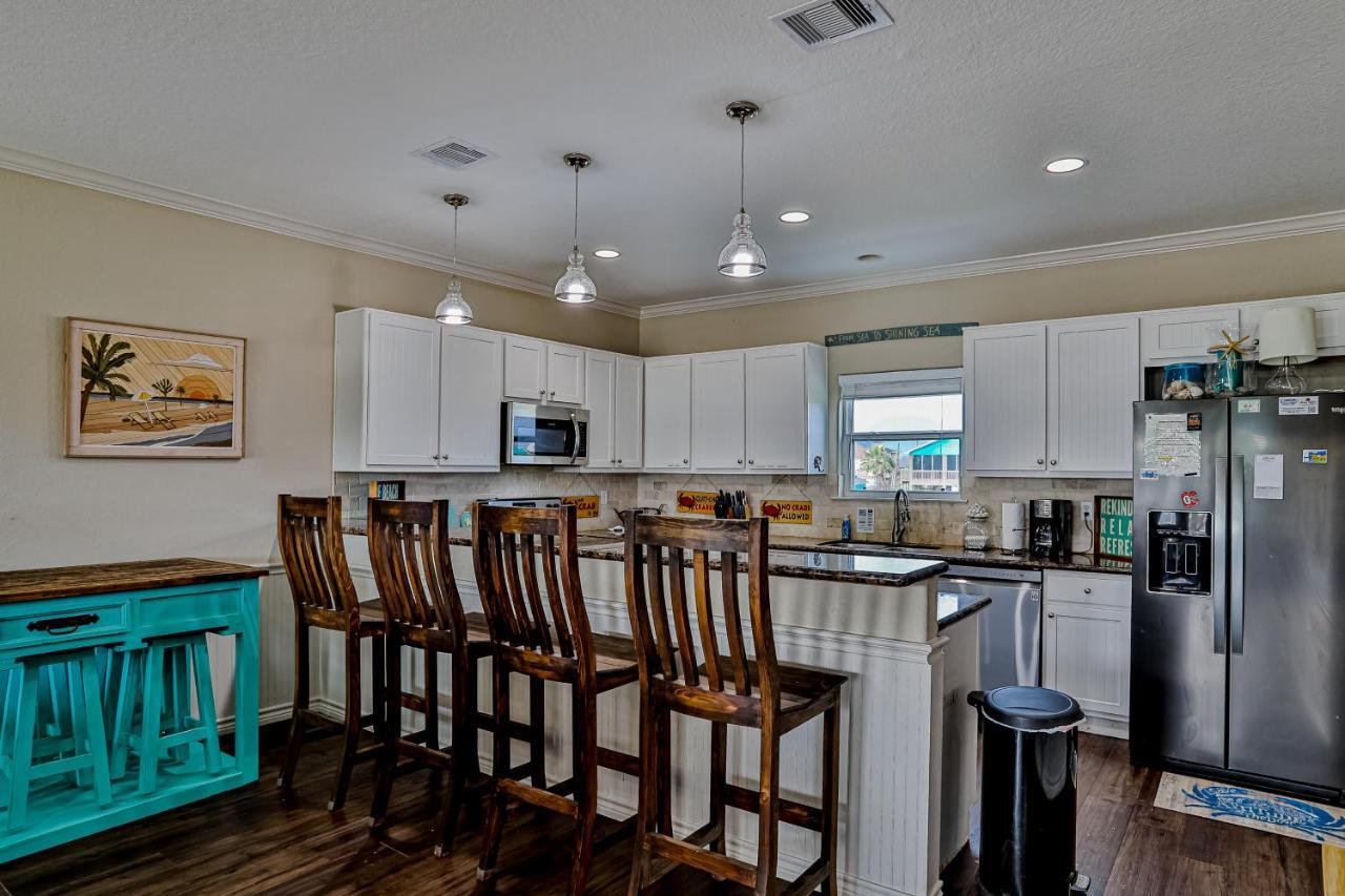 Beachslapped Bolivar Peninsula Exterior photo